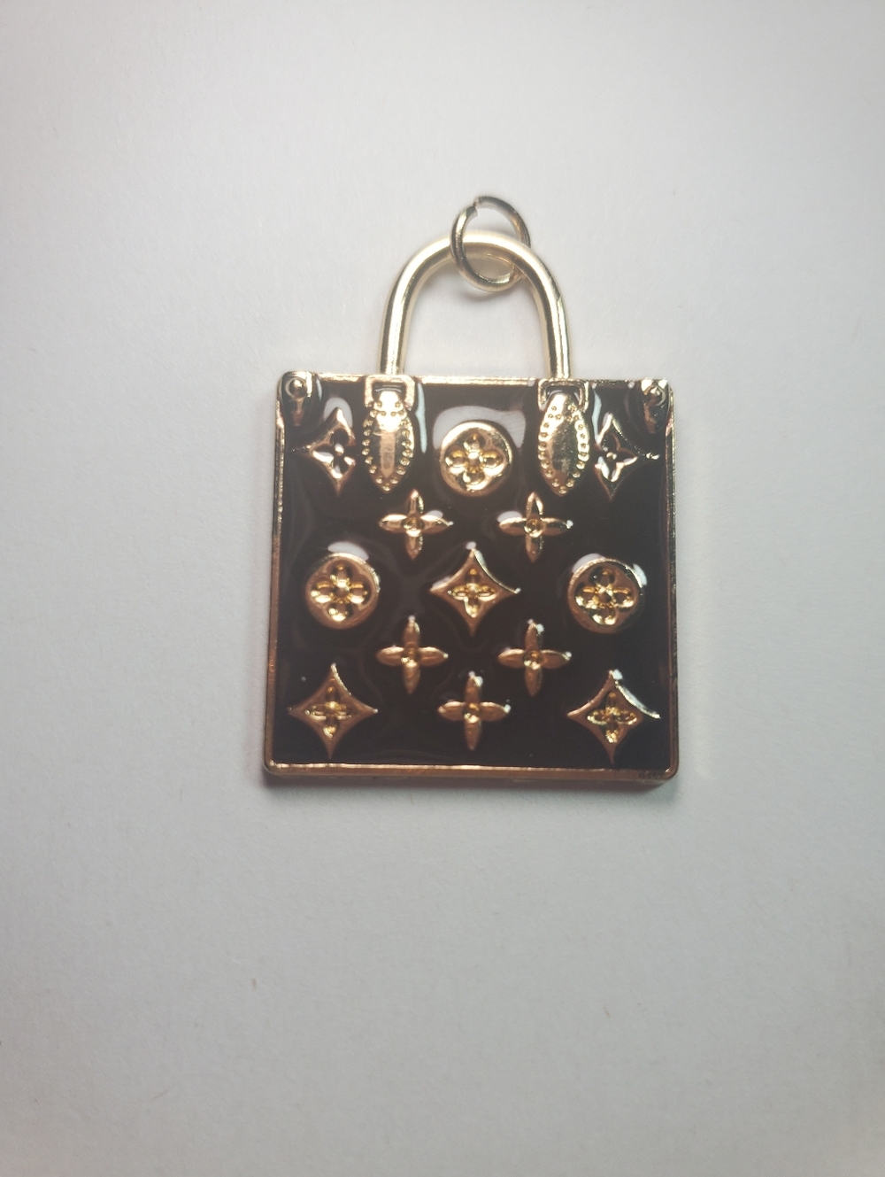 🛍GOLD & BLACK SHOPPING BAG CHARM OR PENDANT       NEW